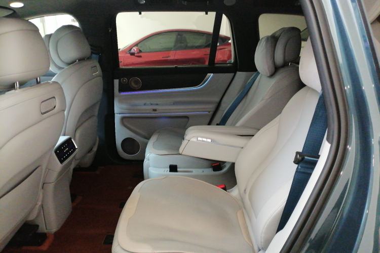 Used Hima AITO M9 2024 Range-Extended Ultra Version 42 kWh 6-Seater Model
