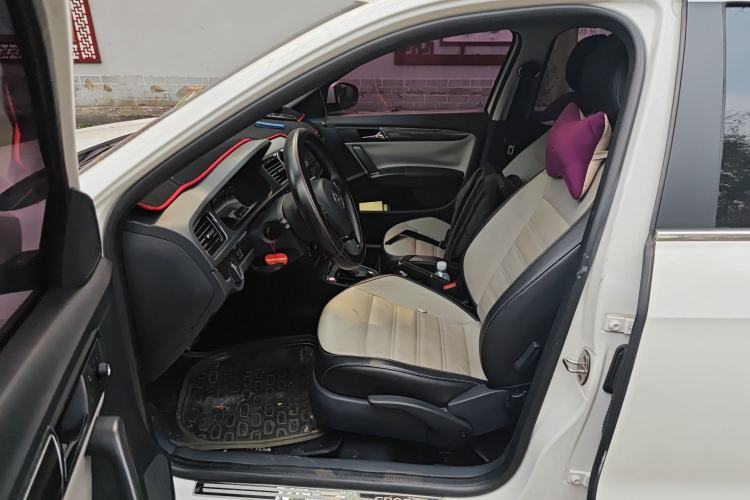 Used Volkswagen Cross Lavida 2014 1.6L Automatic Left Front Seat