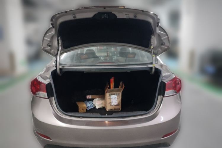Used Hyundai Elantra (5th Generation / Langdong) 2015 1.6L Automatic Luxury Model Trunk