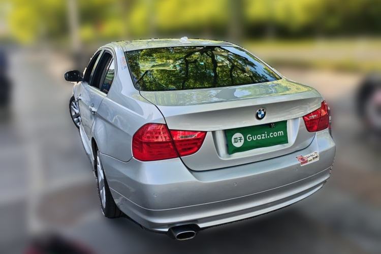 Used BMW 3 Series 2010 320i Luxury Model
