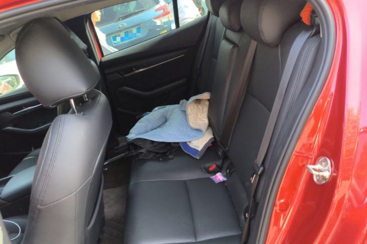 Used Mazda 3 Axela 2022 2.0L Automatic Zhiqing Edition Left Rear Seat