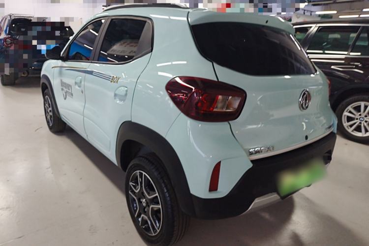 Used Dongfeng NAMMI BOX 2022 Light Wind Edition 201KM Lightning Model Exterior 2