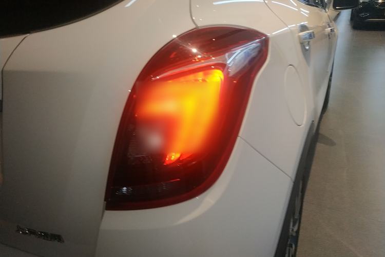 Used Buick Encore 2018 18T Automatic Two-Wheel Drive Urban Elite Model
