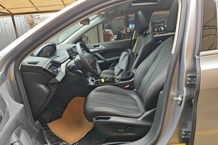 Used Peugeot 408 2022 1.6T Light-Chasing Edition
