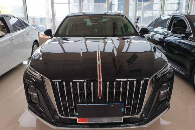 Used Hongqi H5 2025 2.0T Automatic Flag Edition – 500 000 Units Commemorative Version
