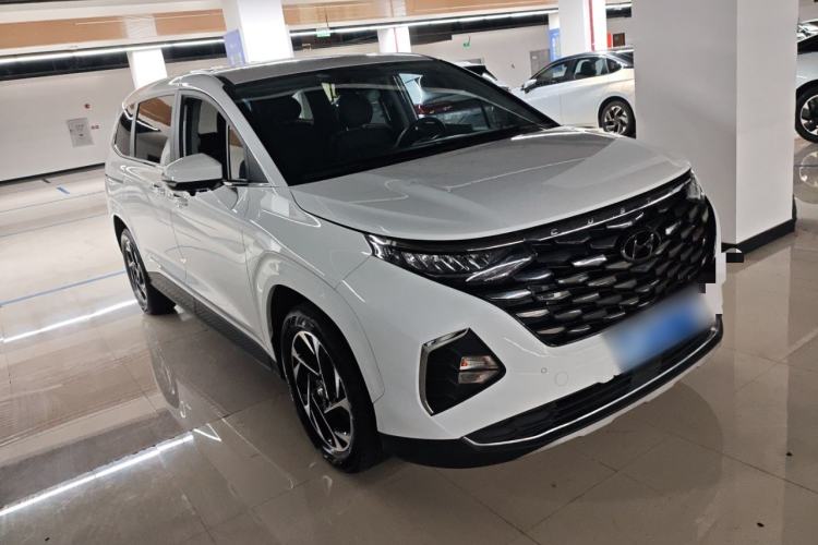 Used Hyundai Custo 2021 270TGDi Prestige LUX Front Right 45 Deg