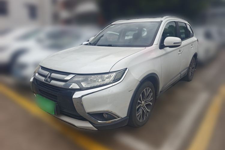 Used Mitsubishi Outlander 2018 2.0L Two-Wheel Drive Glory Edition 5 Seats