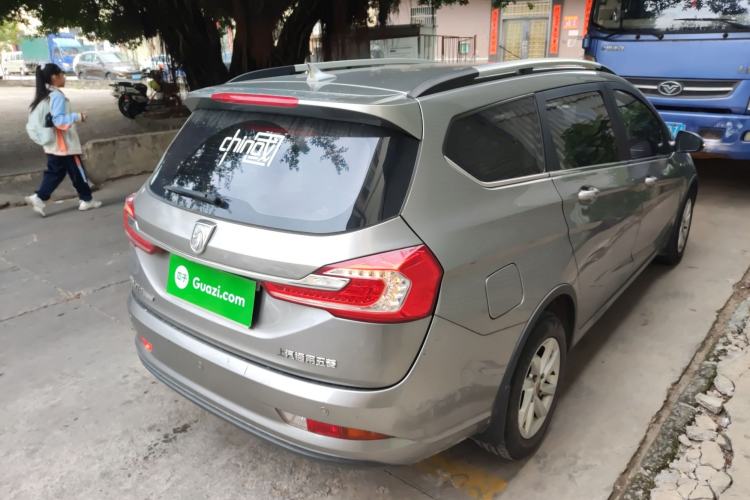 Used Baojun 310W 2017 1.5L Manual Fashion Model China V
