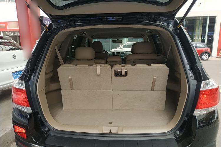 Used Toyota Highlander 2012 2.7L Two-Wheel Drive 7-Seater Elite Edition Trunk