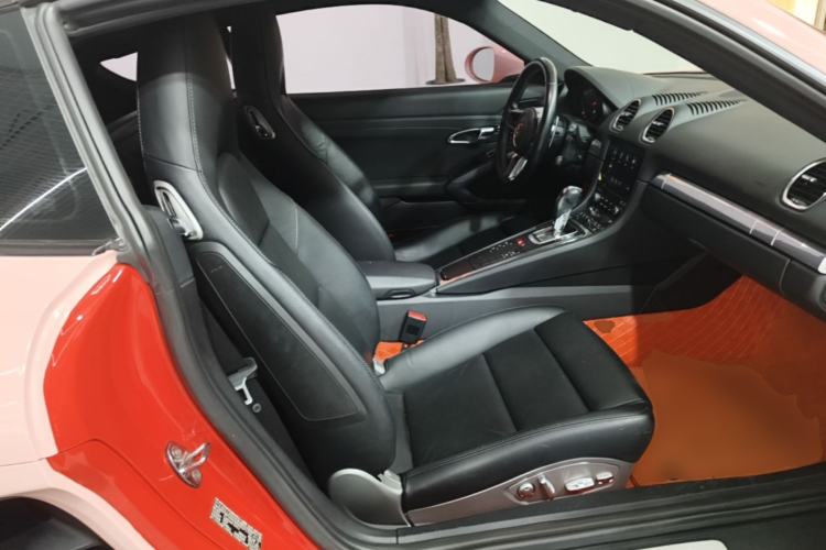 Used Porsche 718 2016 Cayman 2.0T Right Front Seat