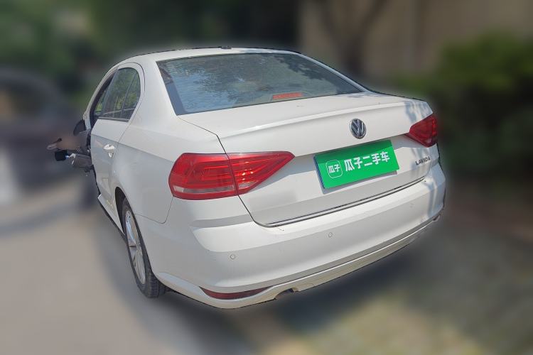 Used Volkswagen Lavida 2017 1.6L Automatic Comfort Edition
