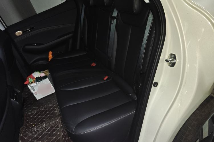 Used Baojun Yunhai 2024 500km Pure Electric Version Left Rear Seat