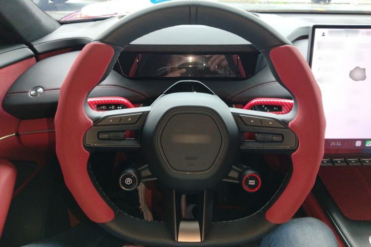 Used Xiaomi Auto SU7 2024 Four-Wheel Drive Ultra-Long Range Advanced Intelligent Driving Max Edition