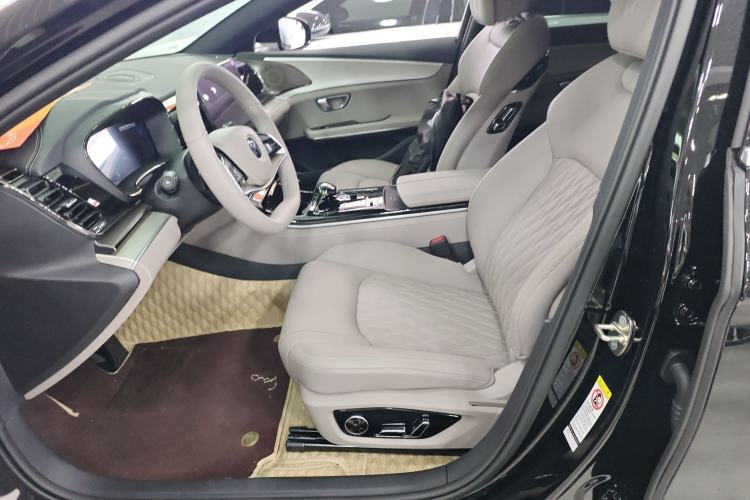 Used BYD Han 2025 EV Intelligent Driving Version 506KM Prestige Model
