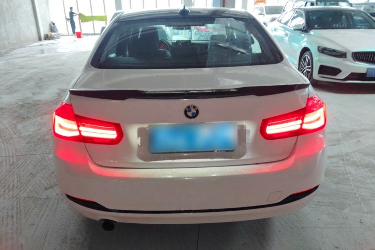 Used BMW 3 Series 2016 320Li Ambition Model
