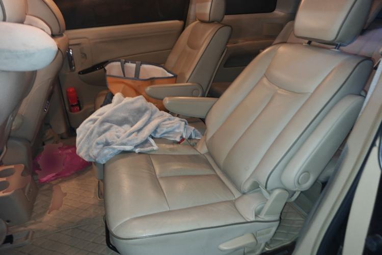 Used Nissan Quest 2015 3.5L SL Left Rear Seat