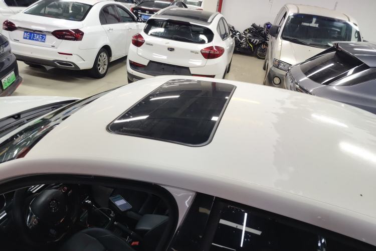 Used Volkswagen Bora 2018 1.5L Automatic Comfort Model Roof