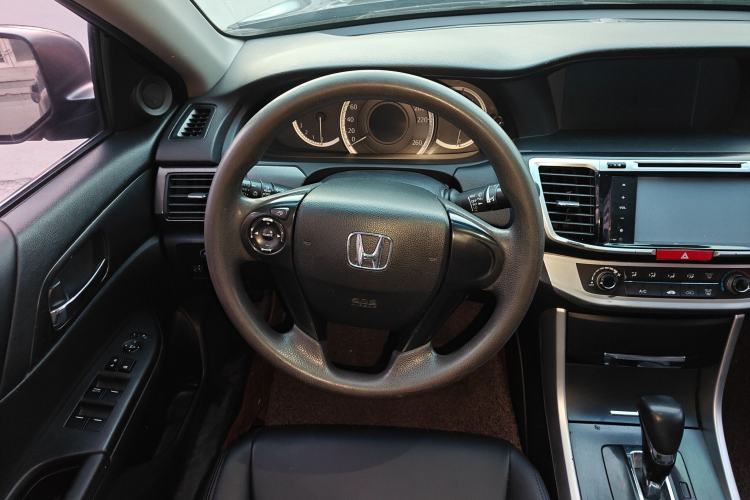 Used Honda Accord 2014 2.0L LX Comfort Edition
