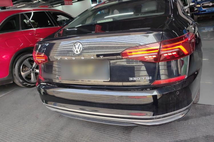 Used Volkswagen Passat 2019 330TSI Elite Edition China VI
