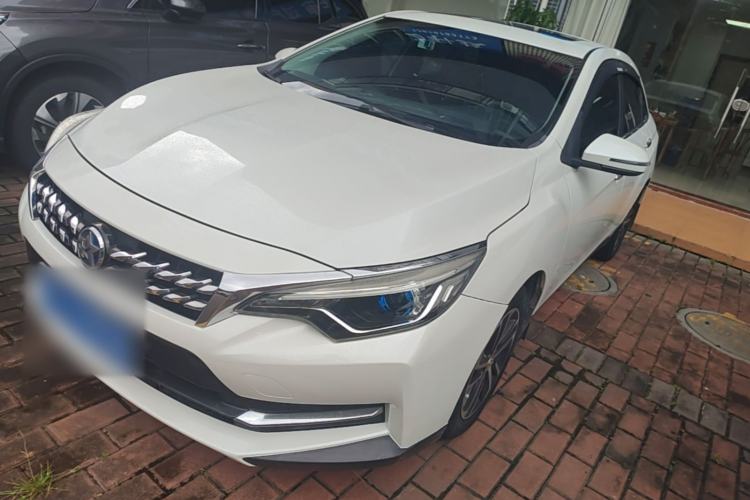 Used Venucia D60 2019 100 000 Honor 1.6L XL CVT Chenku Edition China V Standard Guazi used car, China used car export, Used car for sale, Used  cars, Cheapest cars for sale