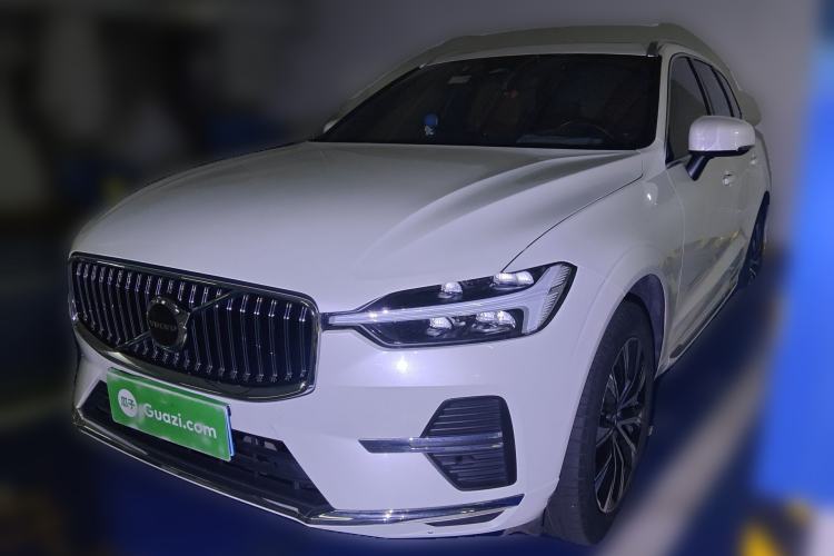 Used Volvo XC60 2023 B5 4x4 Smart Luxury Edition
