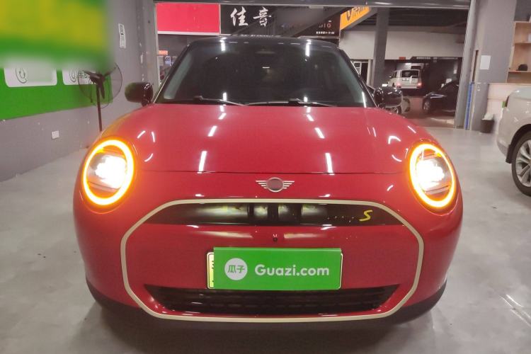 Used MINI Electric COOPER 2024 452km COOPER SE Artist
