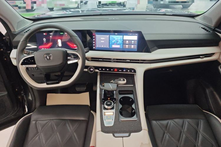 Used CHANGAN CS75 PLUS iDD 2023 ZhiDian iDD Smart Leading Model Center Console