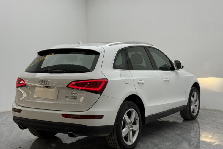Used Audi Q5 2015 40 TFSI Comfort Model

