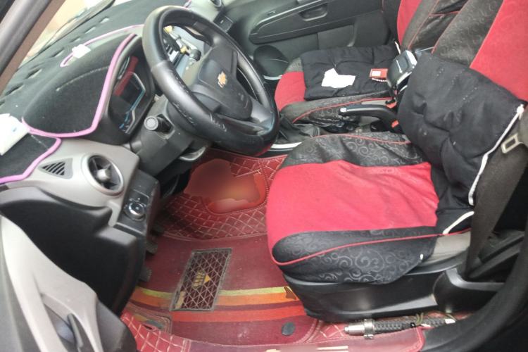 Used Chevrolet Aveo Sonic 2014 Sedan 1.4 SL MT Comfort Edition
