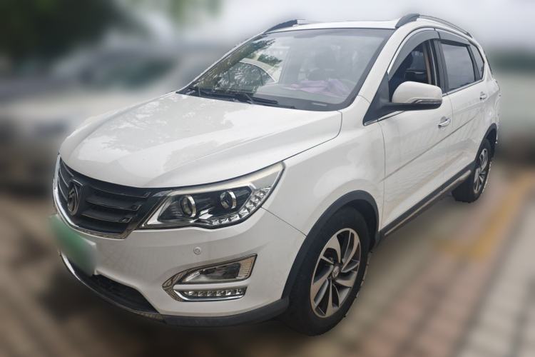 Used Baojun 560 2016 1.5T Manual Luxury Model Guazi used car, China used car export, Used car for sale, Used cars, Cheapest cars for sale