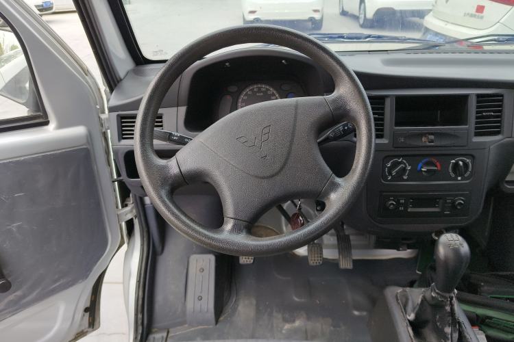 Used Wuling Zhiguang 2015 1.2L Practical LS-I Model Steering Wheel