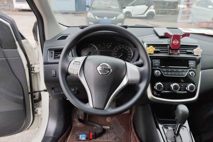 Used Nissan Tiida 2020 1.6L CVT Cool Edition
