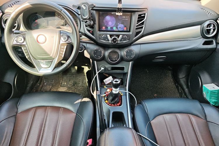 Used BYD Song 2017 Gaishi Upgrade Edition 1.5TI Manual Elite Model