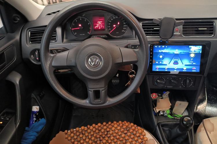 Used Volkswagen Santana 2015 1.4L Manual Fashion Edition