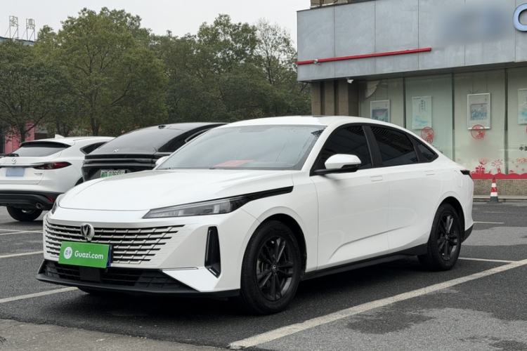 Used Changan Eado DD 2023 Blue Whale NE 1.5T GDI DCT Prestige Model