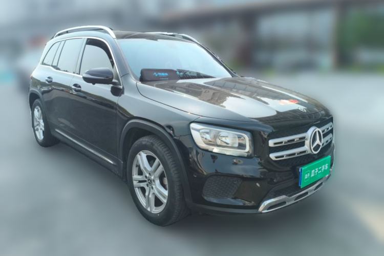 Used Mercedes-Benz GLB 2021 GLB 180 Dynamic Edition Front Right 45 Deg