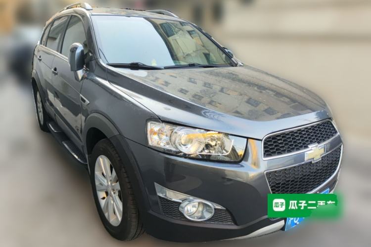Used Chevrolet Captiva 2014 2.4L 4x4 Flagship Edition 7 Seats
