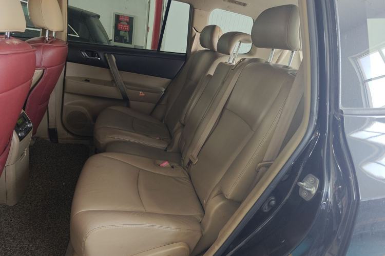 Used Toyota Highlander 2011 2.7L Two-Wheel Drive 7-Seater Luxury Navigation Edition