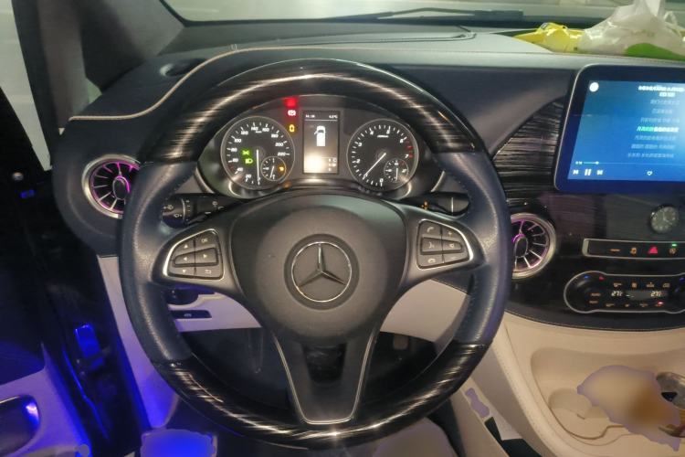 Used Mercedes-Benz Vito 2021 2.0T Elite Version 7 Seats