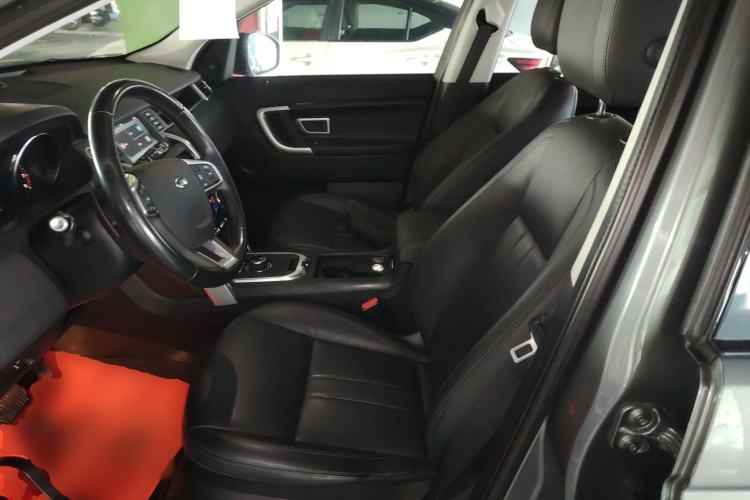 Used Land Rover Discovery Sport 2018 240 PS SE Version

