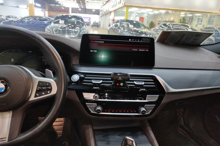 Used BMW 5 Series 2022 Second Facelift 530Li Luxury Version M Sport Package