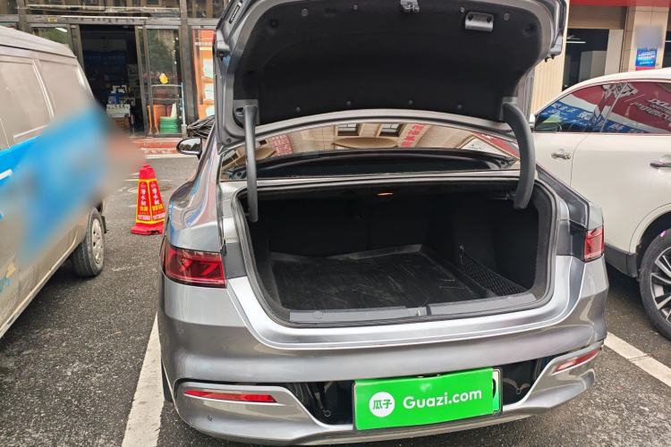 Used BYD Qin PLUS 2024 HONOR Edition DM-i 55KM Leading Model
