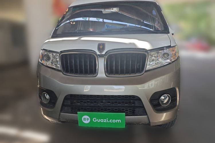 Used Jinbei New Hiace X30L 2023 1.5L Wealth Edition Van 2/5-Seater Air-Conditioned Model SWC15M