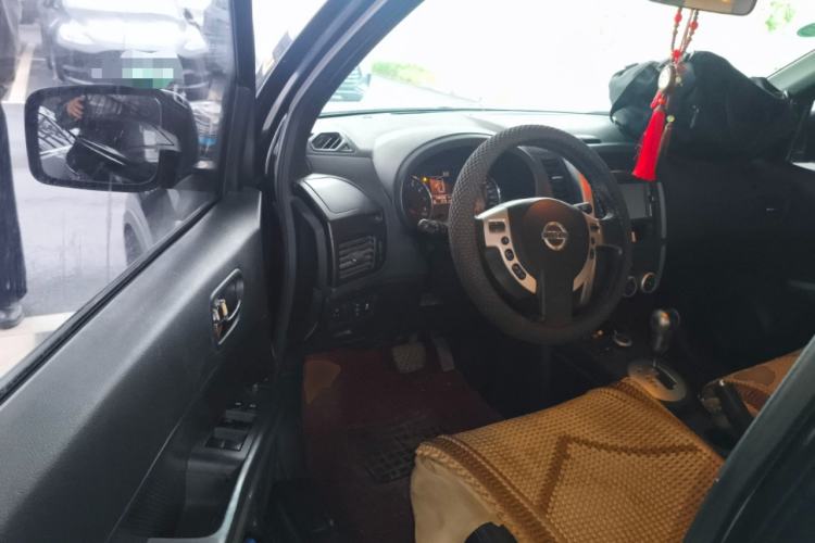 Used Nissan X-Trail 2012 2.5L CVT Luxury Edition 4WD Driver Seat