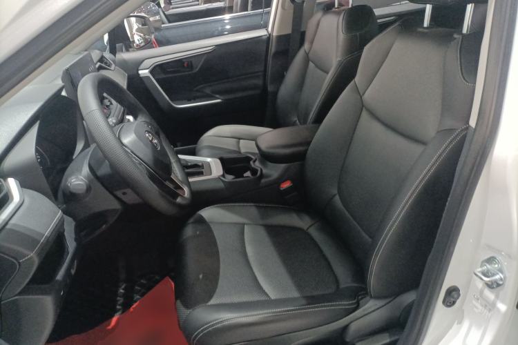 Used Toyota RAV4 2023 2.0L CVT Two-Wheel Drive Urban Edition Left Front Seat