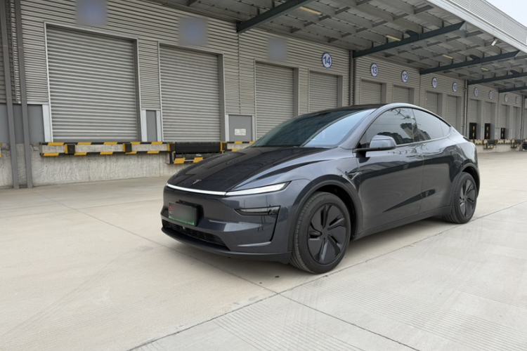 Used Tesla Model Y 2025 Rear-Wheel Drive First Edition
