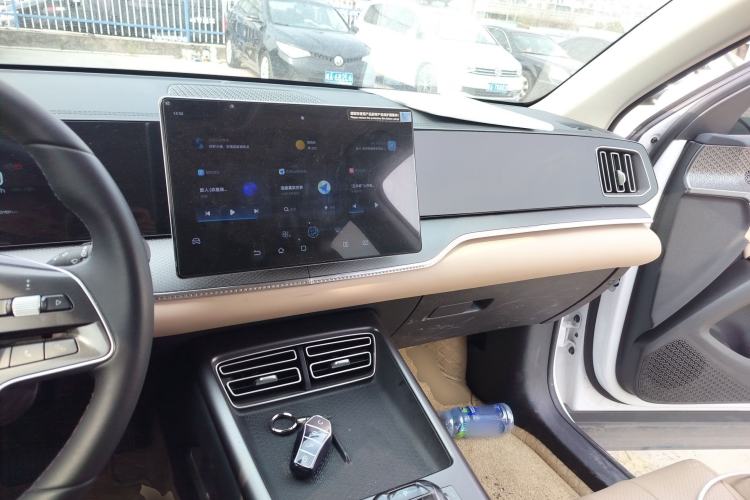 Used BYD Song Pro New Energy 2025 Second-Generation DM-i 115KM Overachiever Trim Center Console