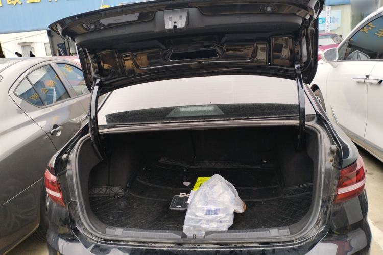 Used Volkswagen Lavida 2023 300TSI DSG Full-Comfort Edition
