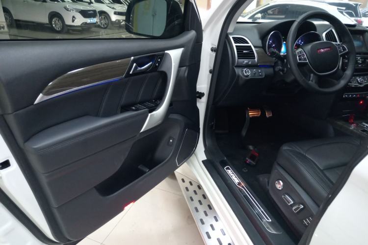 Used Haval H9 2015 2.0T Four-Wheel Drive Luxury 7-Seater
