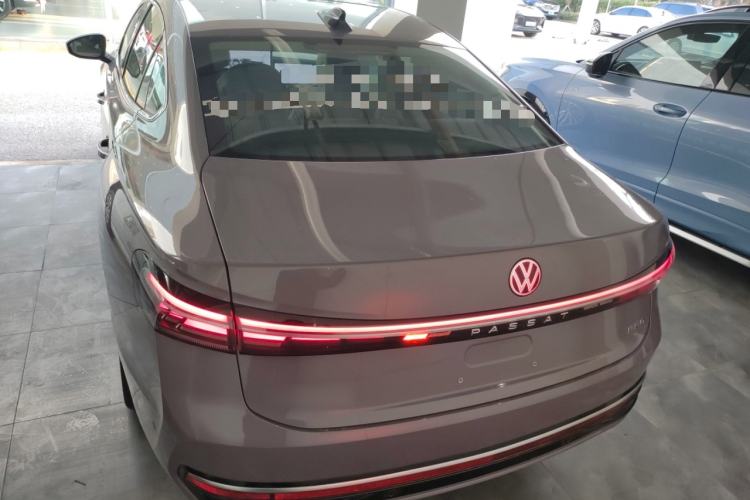 Used Volkswagen Passat 2025 Pro 380TSI Dragon Supreme Edition